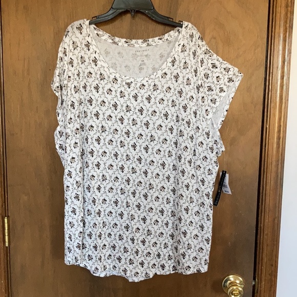 Preswick & Moore Tops - Preswick & Moore floral print top soft material w stretch 3X